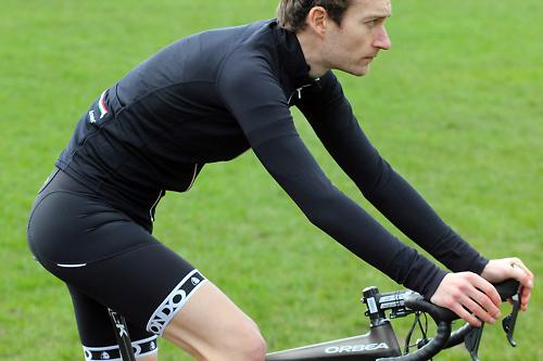 Review Howies Cadence long sleeved jersey road.cc